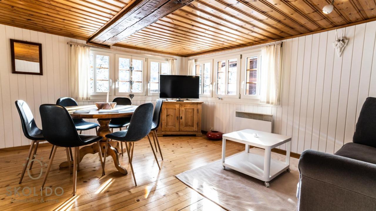 Heimeliges Walliserhaus Фиш Екстериор снимка